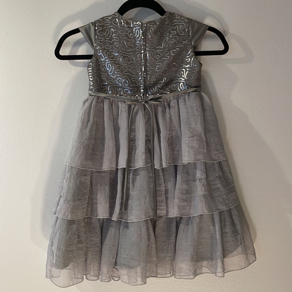 Isabell & Chloe Silver Party Dress with Sequin Bodice and tiered chiffon skirt - Picture 4 of 4